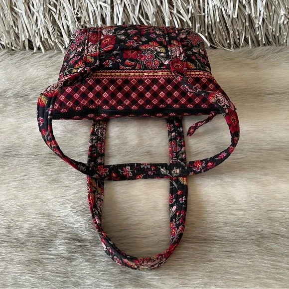 Vintage VERA BRADLEY Anastasia Petite Paddy Bag Zipper USA Black Red Floral Y2K - Picture 9 of 14